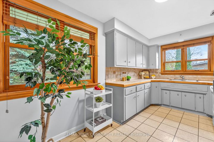 Photo 18 at 28 Bunty Lane, Bayview Village, Toronto