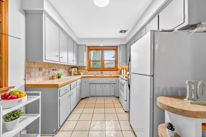 Photo 19 at 28 Bunty Lane, Bayview Village, Toronto