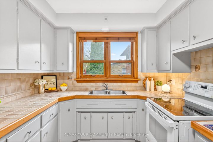 Photo 20 at 28 Bunty Lane, Bayview Village, Toronto
