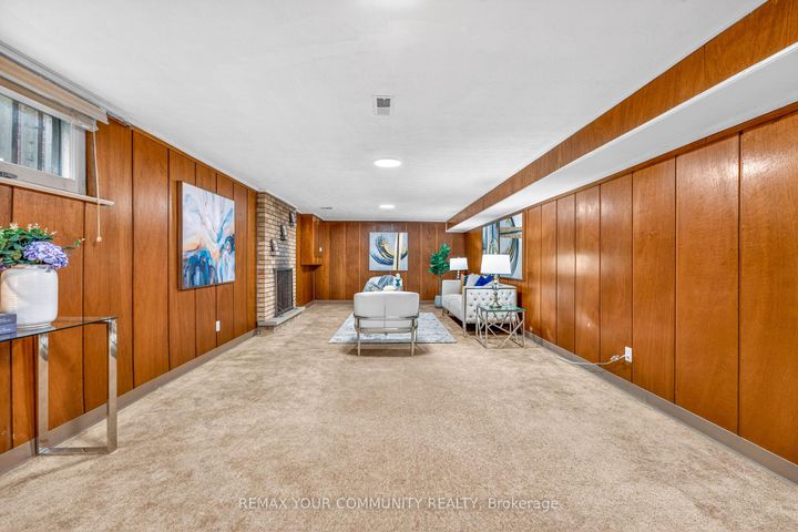 Photo 31 at 28 Bunty Lane, Bayview Village, Toronto