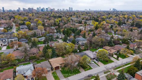 Photo 2 at 28 Bunty Lane, Bayview Village, Toronto