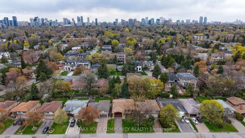 Photo 3 at 28 Bunty Lane, Bayview Village, Toronto