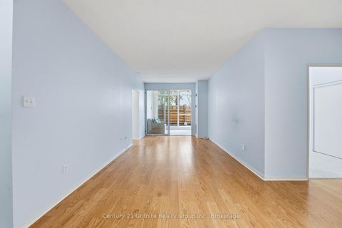 Photo 11 at 180 - 1 Greystone Walk Drive, Kennedy Park, Toronto