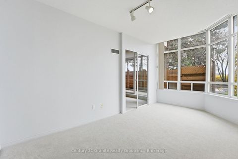 Photo 18 at 180 - 1 Greystone Walk Drive, Kennedy Park, Toronto