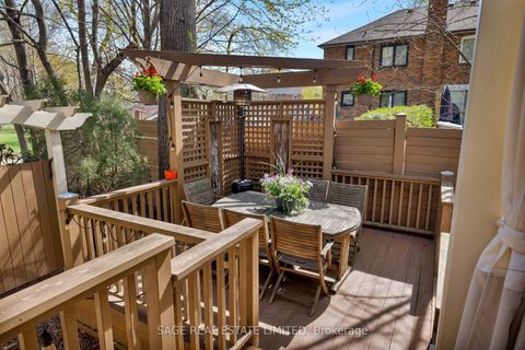 Photo 10 at 39 Loyalist Road, Kingsway South, Toronto