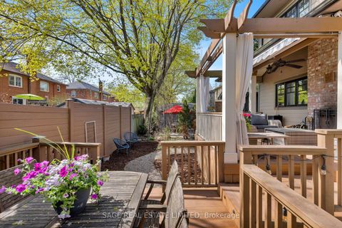 Photo 11 at 39 Loyalist Road, Kingsway South, Toronto