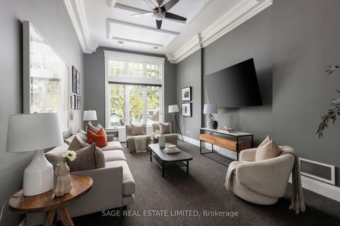 Photo 21 at 39 Loyalist Road, Kingsway South, Toronto