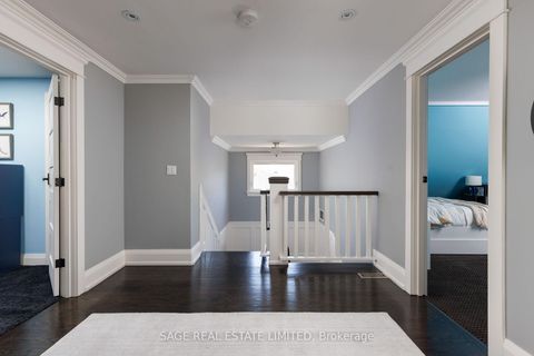 Photo 36 at 39 Loyalist Road, Kingsway South, Toronto