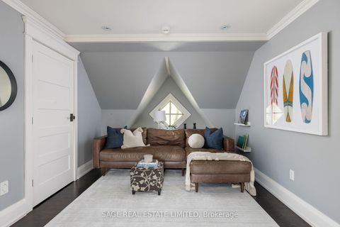 Photo 37 at 39 Loyalist Road, Kingsway South, Toronto