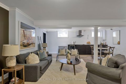 Photo 45 at 39 Loyalist Road, Kingsway South, Toronto