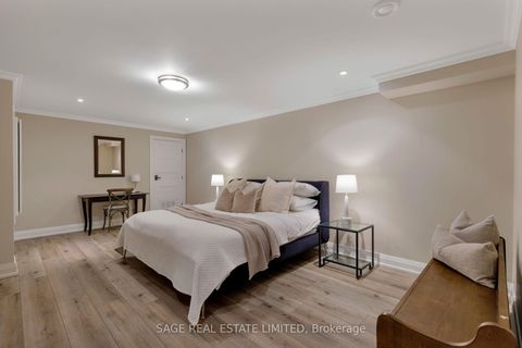 Photo 48 at 39 Loyalist Road, Kingsway South, Toronto