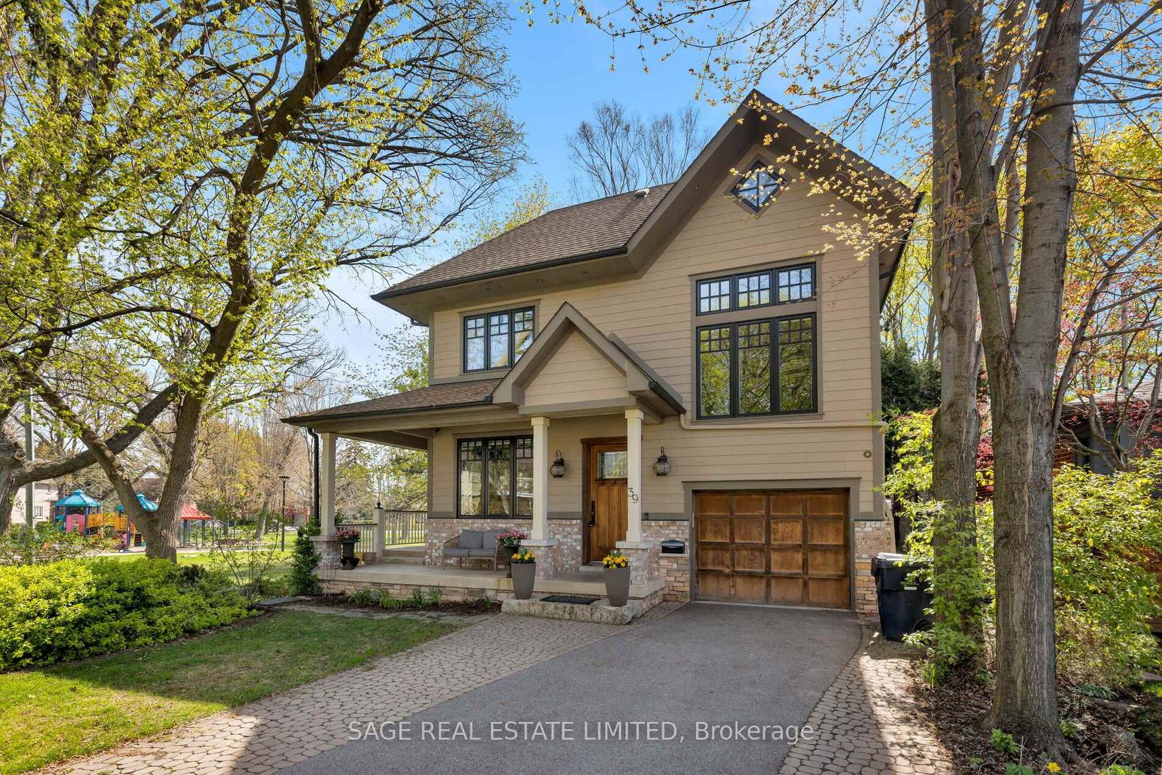 39 Loyalist Road, Kingsway South, Toronto 