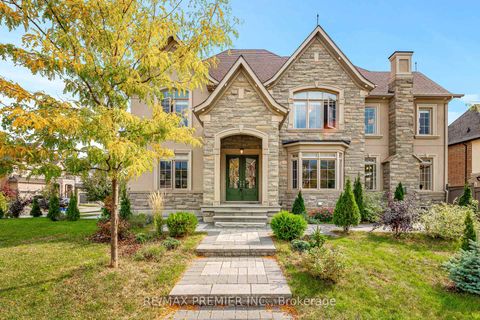 Photo 4 at 28 Rivoli Drive, Vellore Village, Vaughan