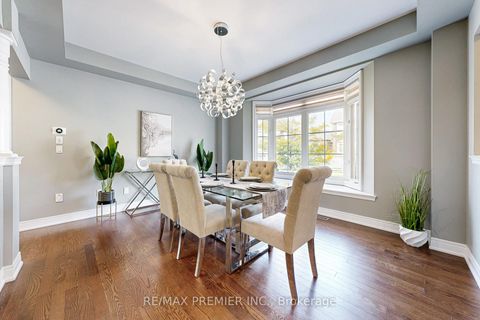 Photo 8 at 28 Rivoli Drive, Vellore Village, Vaughan