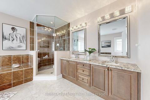 Photo 25 at 28 Rivoli Drive, Vellore Village, Vaughan