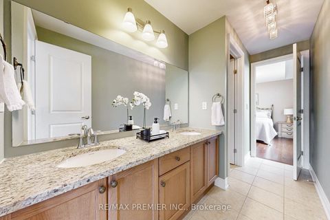 Photo 29 at 28 Rivoli Drive, Vellore Village, Vaughan