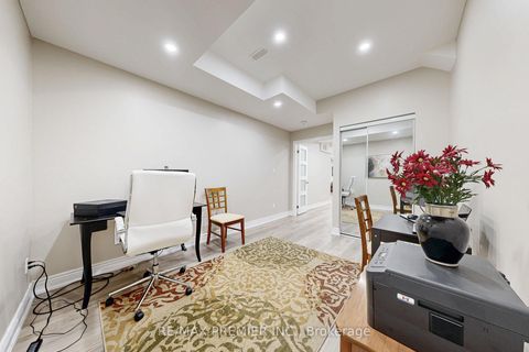 Photo 40 at 28 Rivoli Drive, Vellore Village, Vaughan