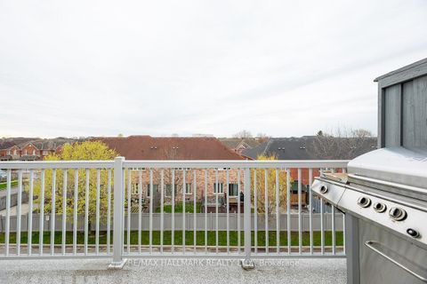 Photo 18 at 24 - 649D Warden Avenue, Birchmount, Toronto