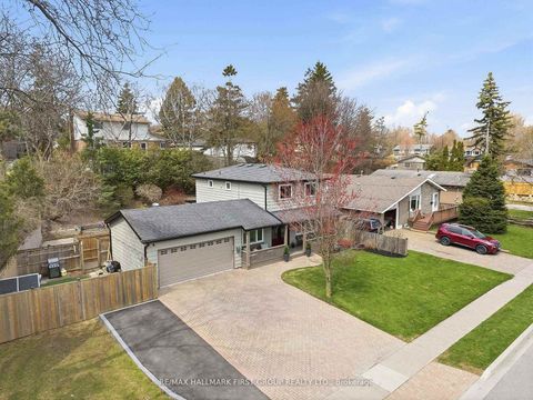 Photo 3 at 953 Vistula Drive, West Shore, Pickering
