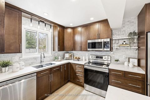 Photo 18 at 953 Vistula Drive, West Shore, Pickering