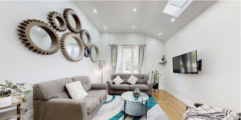 Photo 2 at 140 Benleigh Drive, Woburn, Toronto