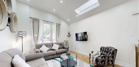 Photo 3 at 140 Benleigh Drive, Woburn, Toronto