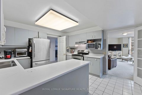 Photo 18 at 503 - 25 George Street, Moss Park, Toronto