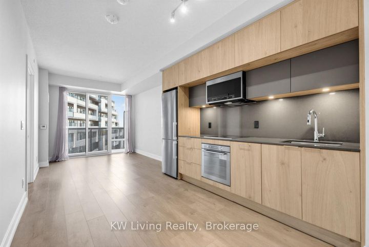 Photo 7 at 861 - 25 Adra Grado Way, Bayview Village, Toronto