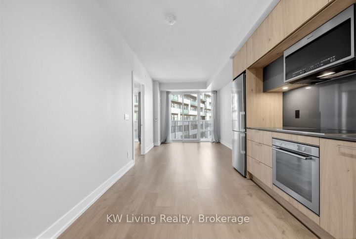 Photo 10 at 861 - 25 Adra Grado Way, Bayview Village, Toronto