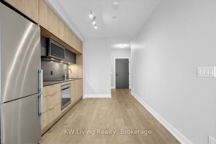 Photo 13 at 861 - 25 Adra Grado Way, Bayview Village, Toronto
