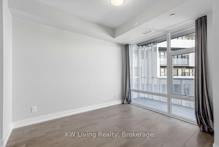 Photo 18 at 861 - 25 Adra Grado Way, Bayview Village, Toronto