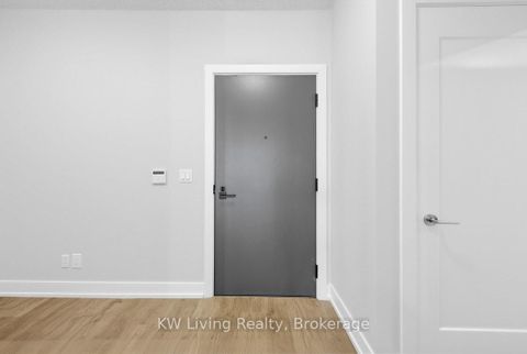 Photo 1 at 861 - 25 Adra Grado Way, Bayview Village, Toronto