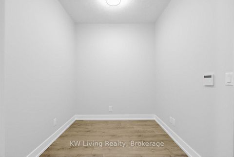 Photo 2 at 861 - 25 Adra Grado Way, Bayview Village, Toronto