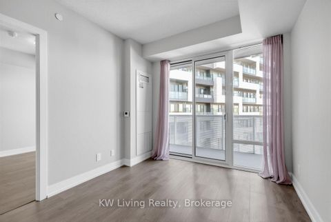 Photo 15 at 861 - 25 Adra Grado Way, Bayview Village, Toronto
