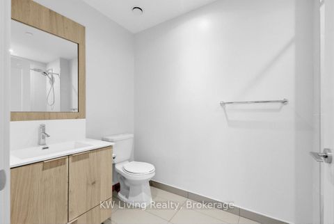 Photo 24 at 861 - 25 Adra Grado Way, Bayview Village, Toronto