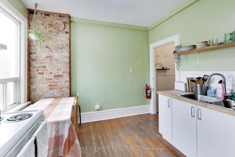 Photo 26 at 35 Manning Avenue, Bellwoods, Toronto
