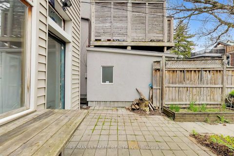 Photo 34 at 35 Manning Avenue, Bellwoods, Toronto