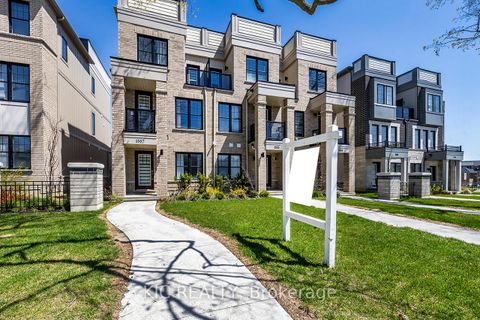 Photo 1 at 1557 Green Road, Bowmanville, Clarington