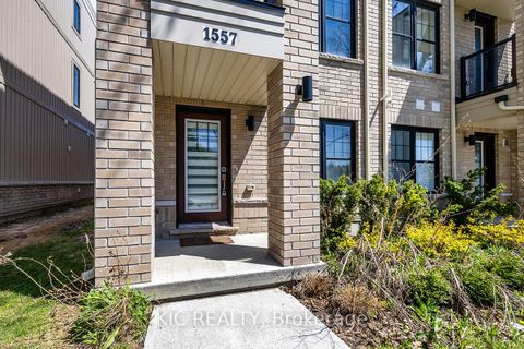 Photo 2 at 1557 Green Road, Bowmanville, Clarington