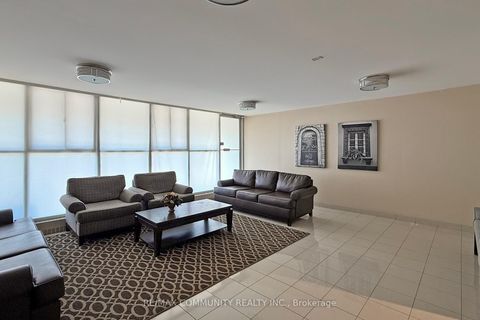 Photo 34 at 213 - 2 Glamorgan Avenue N, Dorset Park, Toronto