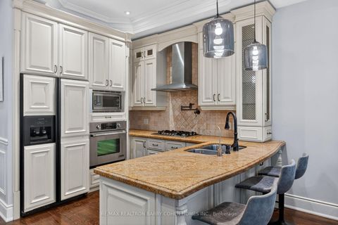 Photo 11 at 760b Avenue Road, Forest Hill South, Toronto