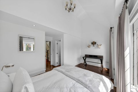 Photo 32 at 760b Avenue Road, Forest Hill South, Toronto