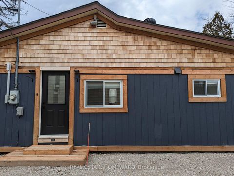Photo 1 at 1124 Stoney Point Road, Rural Innisfil, Innisfil