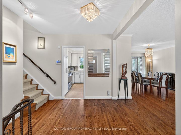 Photo 5 at 30 Foxwarren Drive, Bayview Village, Toronto