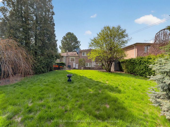 Photo 27 at 30 Foxwarren Drive, Bayview Village, Toronto