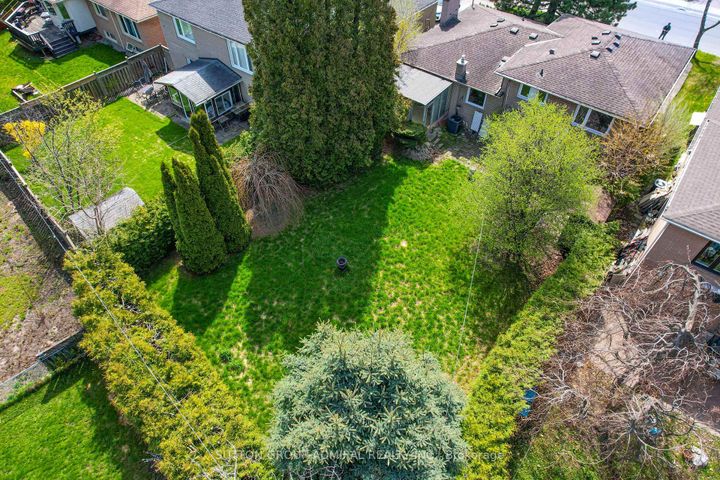 Photo 32 at 30 Foxwarren Drive, Bayview Village, Toronto