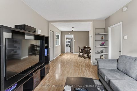 Photo 7 at 378 Kennedy Road, Kennedy Park, Toronto