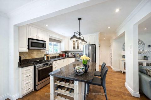 Photo 4 at 105 Catalina Drive, Guildwood, Toronto
