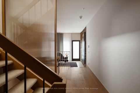 Photo 6 at 42 Clarendon Avenue, Casa Loma, Toronto
