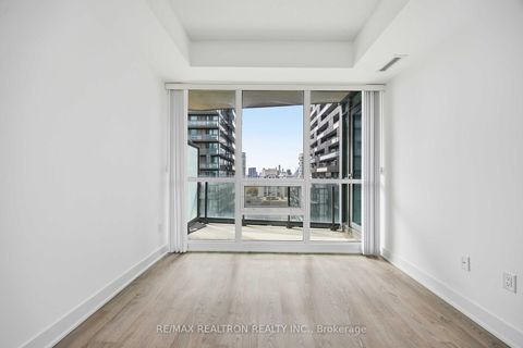 Photo 12 at 1501 - 30 Roehampton Avenue, Mount Pleasant West, Toronto
